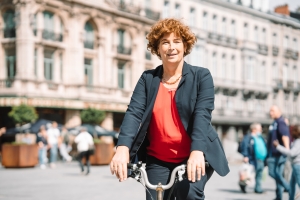 De Sutter regelt dat ambtenaren binnenkort fiets kunnen leasen 